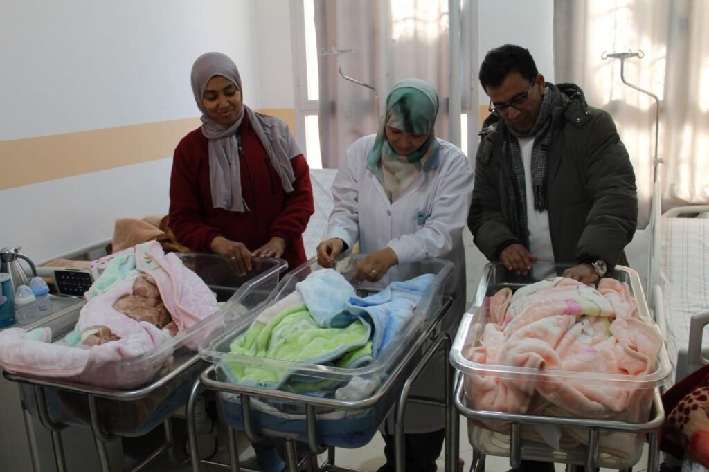 ورزازات: نجاح ولادة قيصرية لثلاثة توائم في تدخل طبي عاجل بمستشفى سيدي حساين بناصر الإقليمي