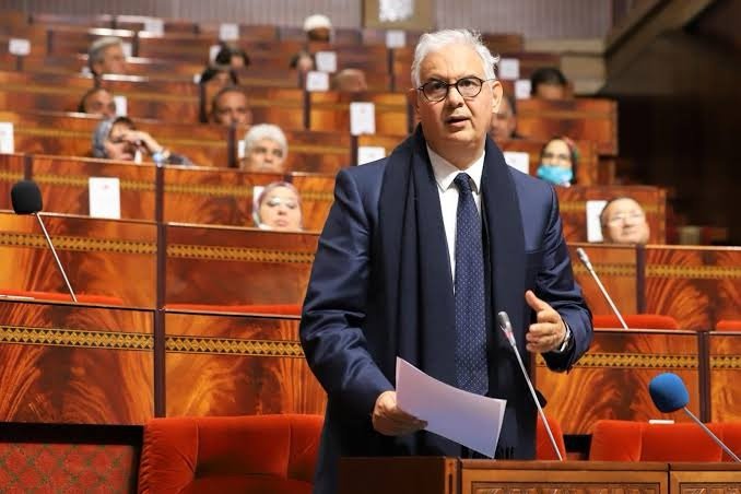 انتقادات برلمانية حادة لوزارة التجهيز بسبب تدهور الطرق بإقليم الرشيدية ومطالب بتدخل عاجل