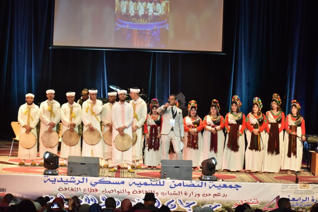 جمعية التضامن للتنمية مسكي بالرشيدية تختتم بنجاح الدورة الرابعة من مهرجان الفن والإبداع