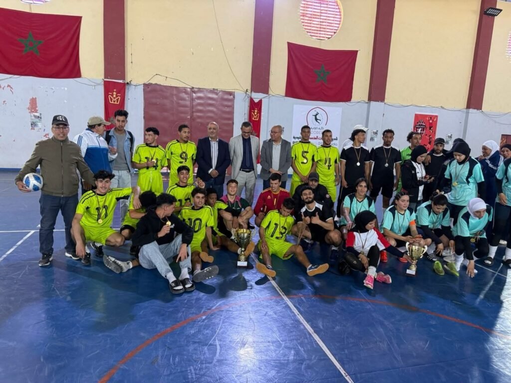 تتويج مستحق لفريق الحي الجامعي بالرشيدية بكأس جامعة مولاي إسماعيل لكرة القدم داخل القاعة