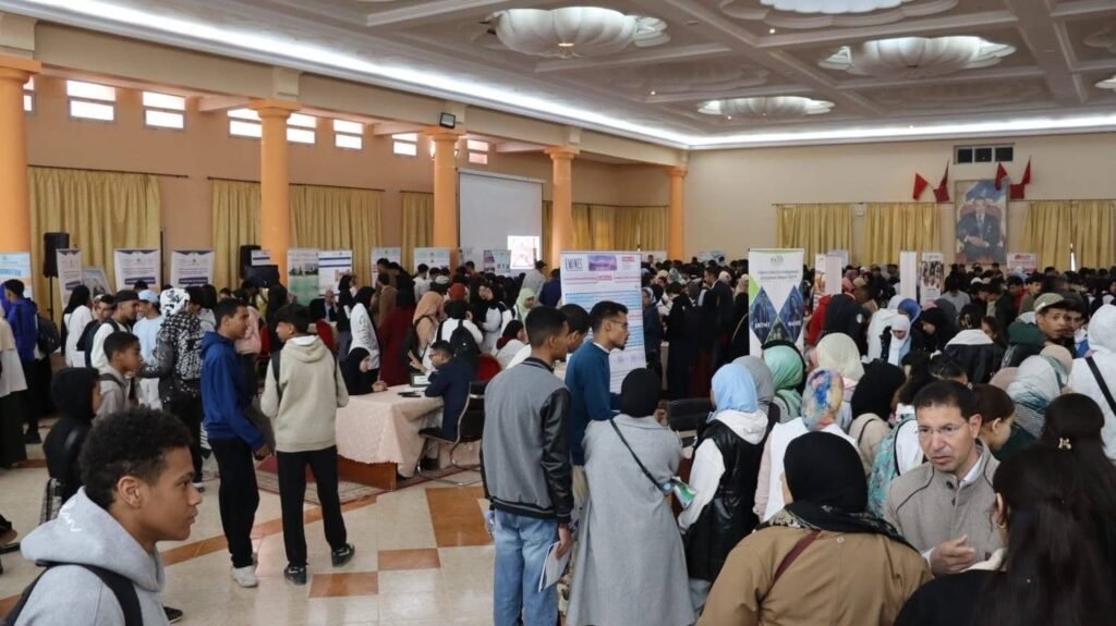 الرشيدية تحتضن منتدى الدراسات والمهن لتعزيز التوجيه التربوي وفتح آفاق المتعلمين نحو المستقبل
